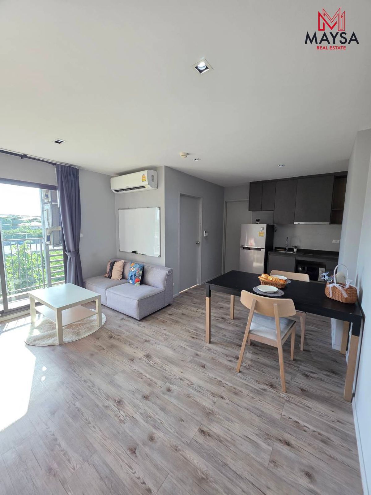 For RentCondoBangna, Bearing, Lasalle : 🏡 For rent-Sell Spen Condo La Sal (corner room) 🚅 Srinaka Yellow Line 450 meters and Sikarin Hospital 150 meters, furniture and electrical appliances are ready to move in. ✅✅