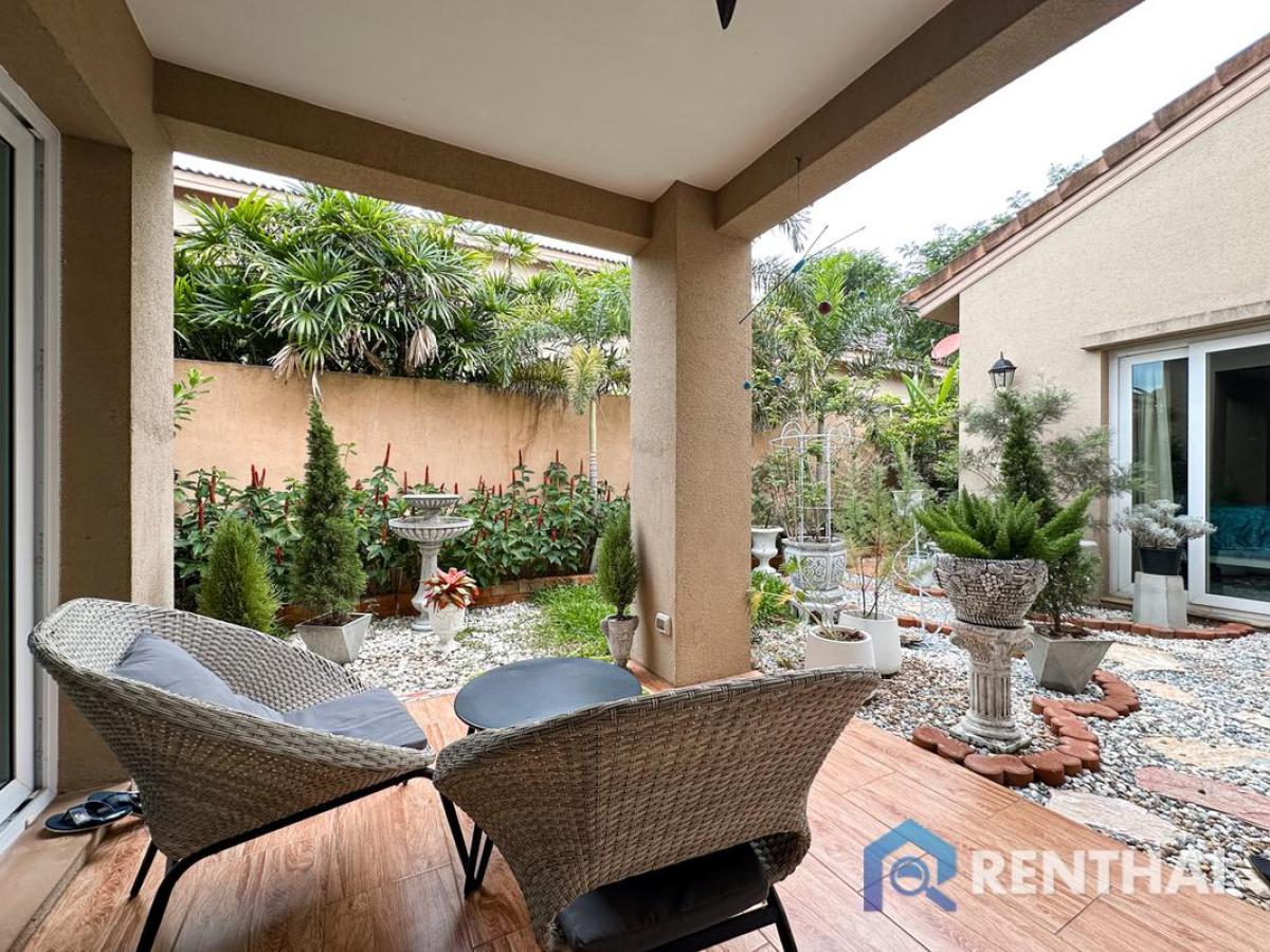 For RentHousePattaya, Bangsaen, Chonburi : For rent house 3 bedrooms at Silk Road Place