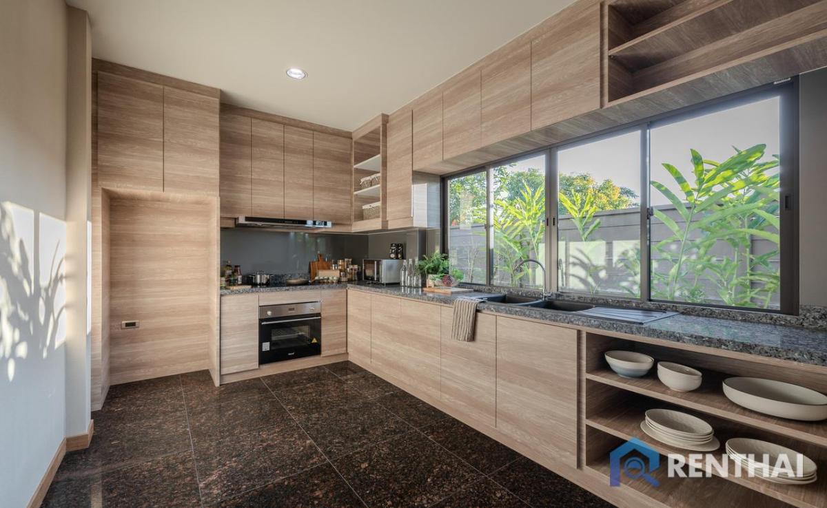 For RentHousePattaya, Bangsaen, Chonburi : For rent house 3 bedrooms at Baan Pattaya 5