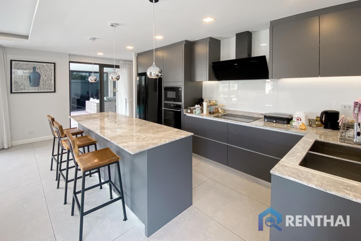 ขายบ้านพัทยา บางแสน ชลบุรี สัตหีบ : เซเรนิตี้ จอมเทียน วิลล่า