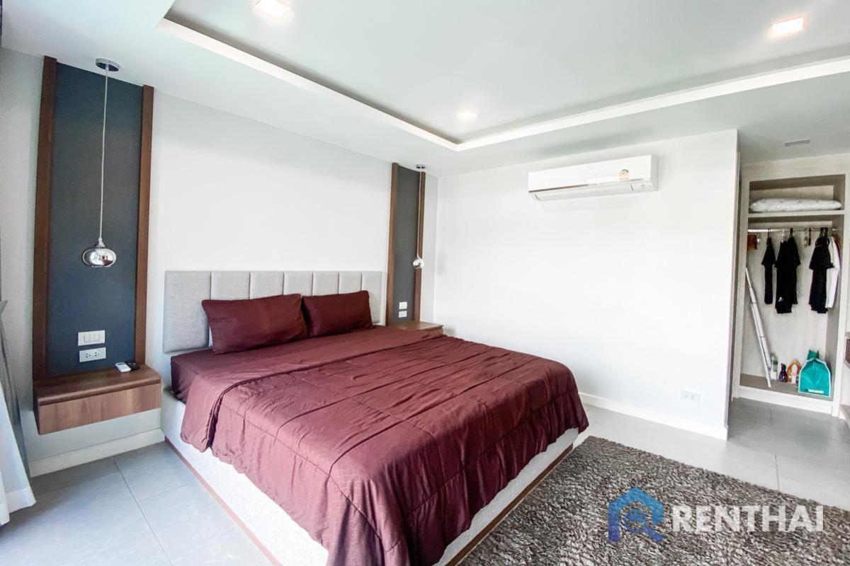 For SaleHousePattaya, Bangsaen, Chonburi : Serenity Jomtien Villas