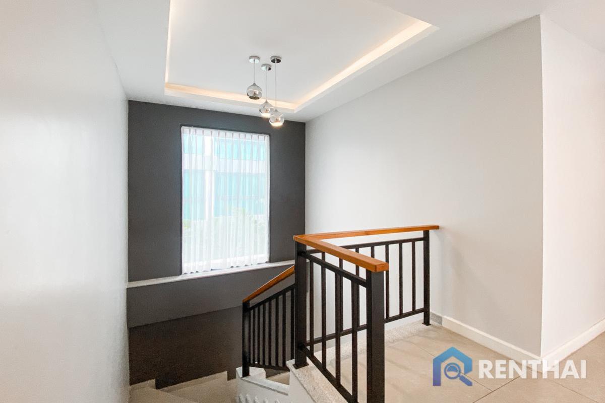 For SaleHousePattaya, Bangsaen, Chonburi : Serenity Jomtien Villas