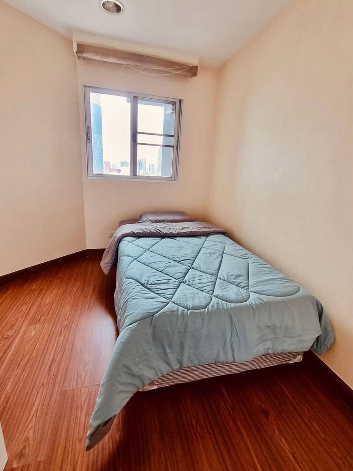 For RentCondoRama9, Petchburi, RCA : Belle Grand Rama 9, Building A, Floor 20, Open City View, Size 101.00 sq.m., 3 Bedrooms, 2 Bathrooms, 50,000 baht