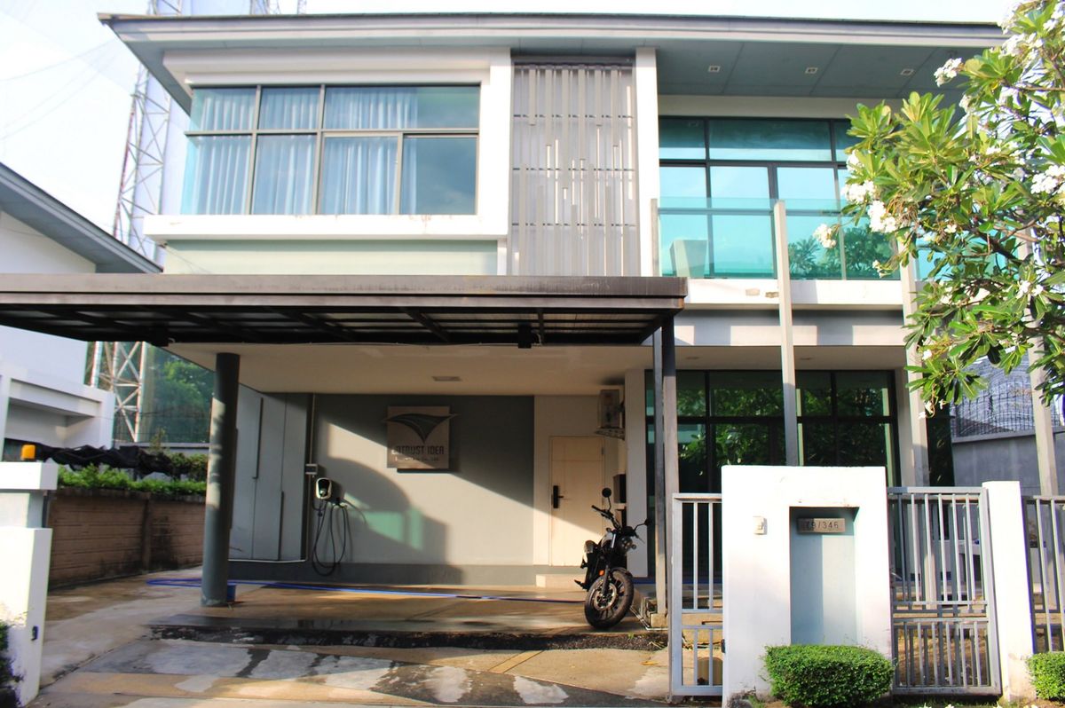 ให้เช่าบ้านแจ้งวัฒนะ เมืองทอง : บ้านเดี่ยวหลังมุม 3 นอน 3 น้ำ Renovate ใหม่ พร้อมเฟอร์ครบ