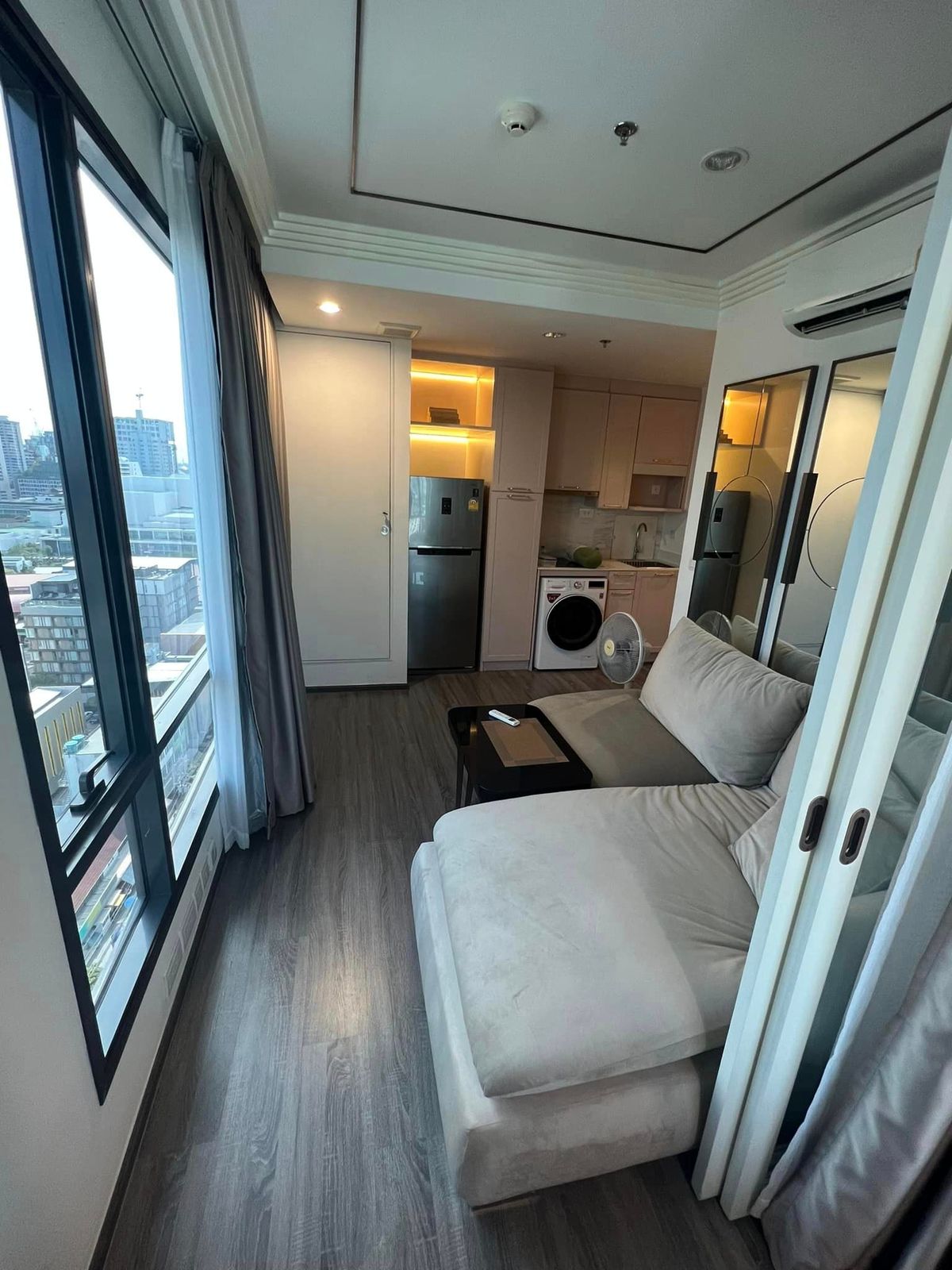 ขายคอนโดราชเทวี พญาไท : Ideo Mobi Rangnam【𝐒𝐄𝐋𝐋 & 𝐑𝐄𝐍𝐓】🔥ห้องสุดหรู สายแกลม ในย่านที่เต็มไปด้วยของอร่อยและไลฟ์สไตล์เมือง🔥  ติดต่อไลน์ไอดี: @hacondo