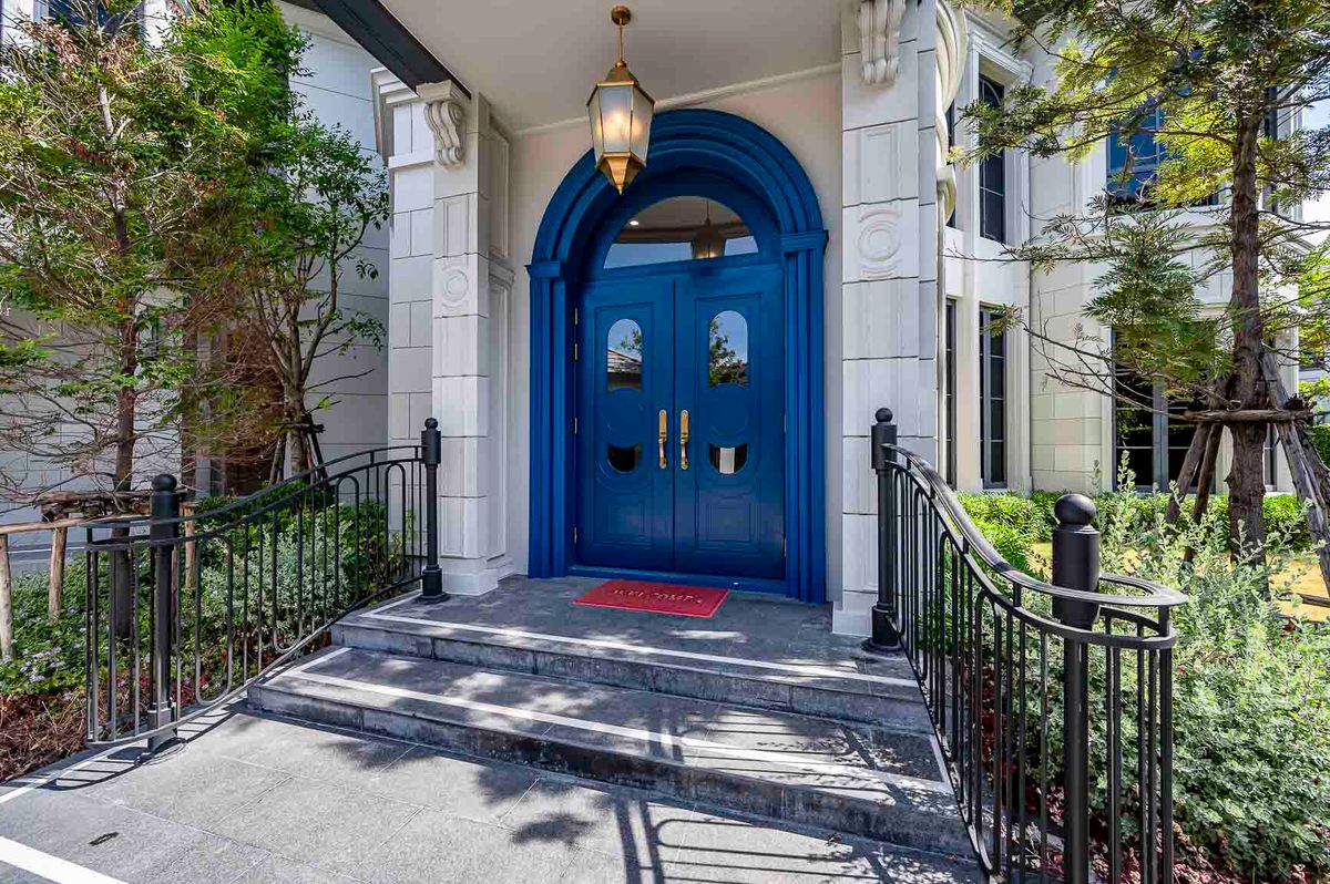 ให้เช่าบ้านพัฒนาการ ศรีนครินทร์ : บ้านเดี่ยวให้เช่า 📍 Narasiri Krungthep Kreetha 📍 5 ห้องนอน 6 ห้องน้ำ เฟอร์นิเจอร์ และ เครื่องใช้ไฟฟ้าครบ 