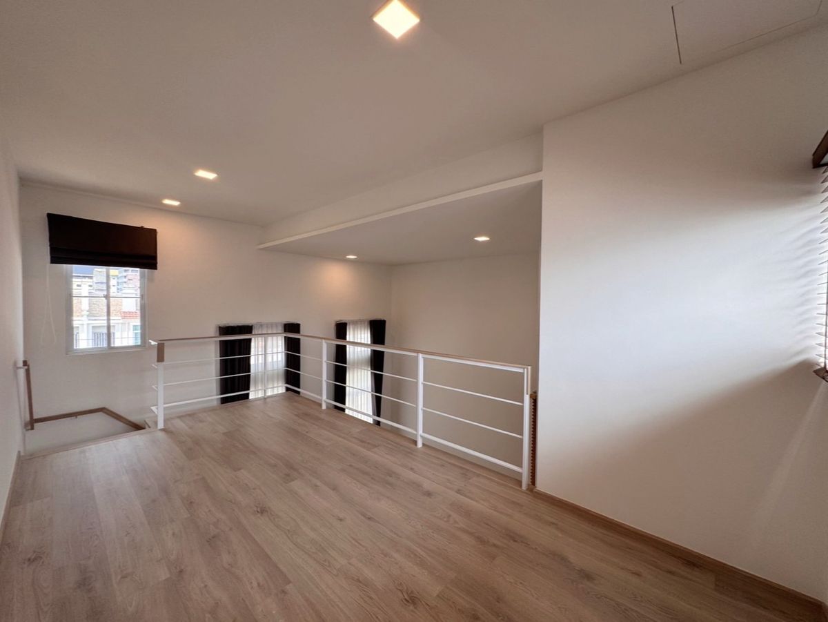 ขายทาวน์โฮมบางนา แบริ่ง ลาซาล : 🔥ForSale 🔥 Indy บางนา- รามคำแหง2 • ใกล้เมกะ บางนา ‼️ ตรงข้ามนานาชาติ Dulwich⚡️ราคาพิเศษ** Duplex  ✅ บ้านติดสวนและคลับเฮาส์ | สภาพดีมาก**