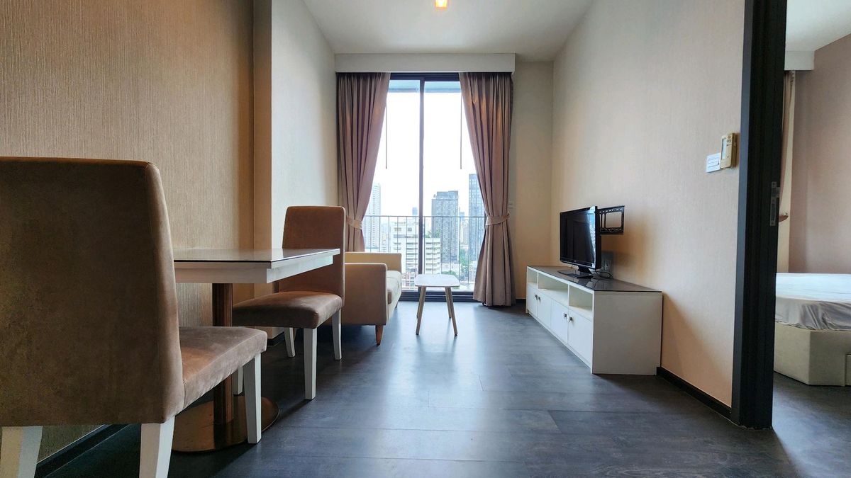 For RentCondoSukhumvit, Asoke, Thonglor : Edge Sukhumvit 23 | 1 Bedroom for rent, good location, beautiful view