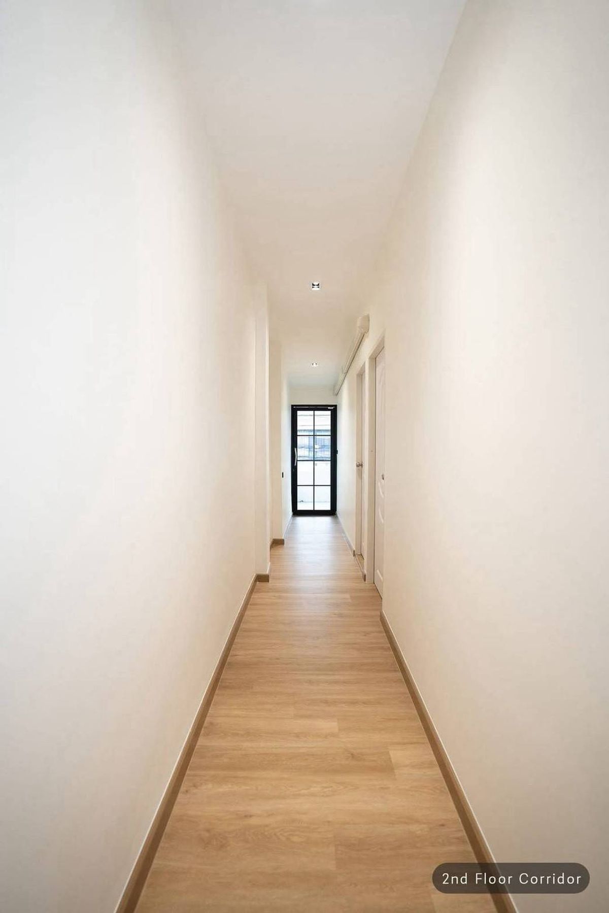 ให้เช่าทาวน์โฮมรัชดา ห้วยขวาง : ทาวน์เฮ้าส์ให้เช่า 📍 Baan Yu Charoen 29 📍 3 ห้องนอน 2 ห้องน้ำ เฟอร์นิเจอร์ และ เครื่องใช้ไฟฟ้าครบ 