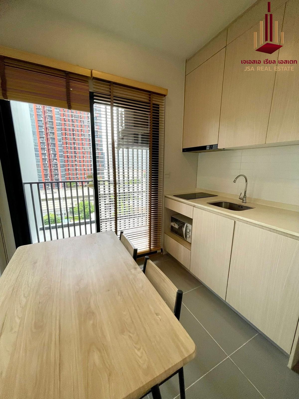 For SaleCondoRamkhamhaeng, Hua Mak : ✨ For Sale: Metris Rama 9 - Ramkhamhaeng Condo ✨ 💰 ONLY 3,350,000 THB