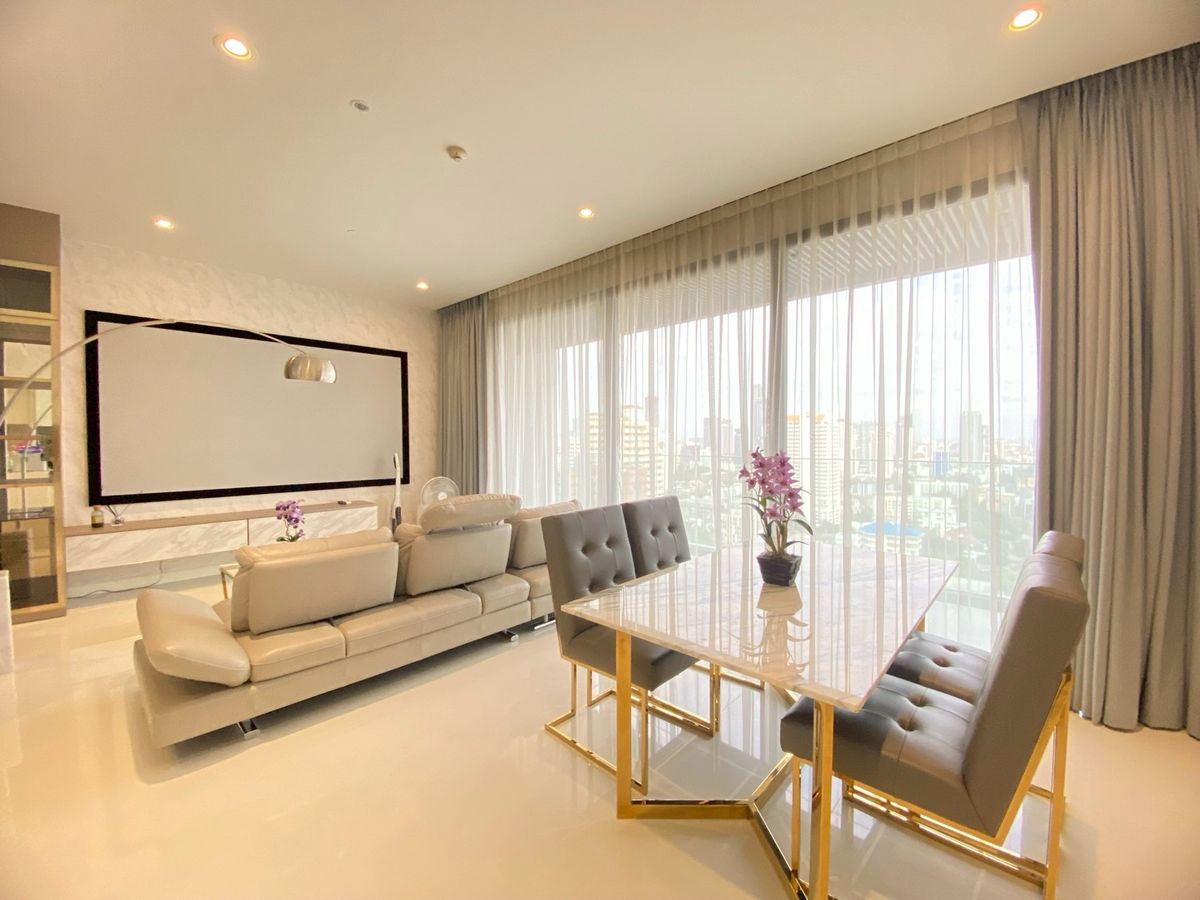 ให้เช่าคอนโดสุขุมวิท อโศก ทองหล่อ : Vittorio Sukhumvit 39 ให้เช่า 2 ห้องนอน 3 ห้องน้ำ พร้อมอยู่ เพียง 160k เท่านั้น