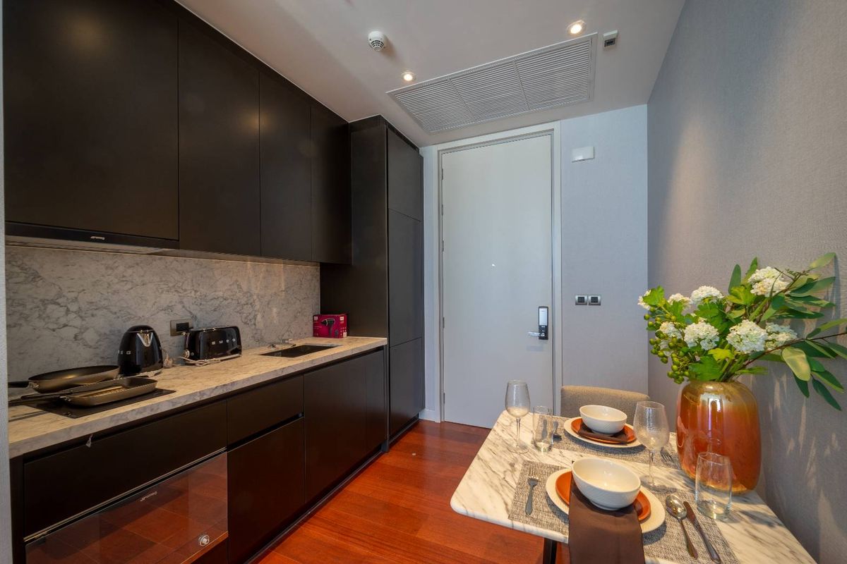 ให้เช่าคอนโดสุขุมวิท อโศก ทองหล่อ : ให้เช่า ✨ KHUN by YOO inspired by Starck ✨ เฟอร์นิเจอร์ และ เครื่องใช้ไฟฟ้าครบ ใกล้ BTS ทองหล่อ