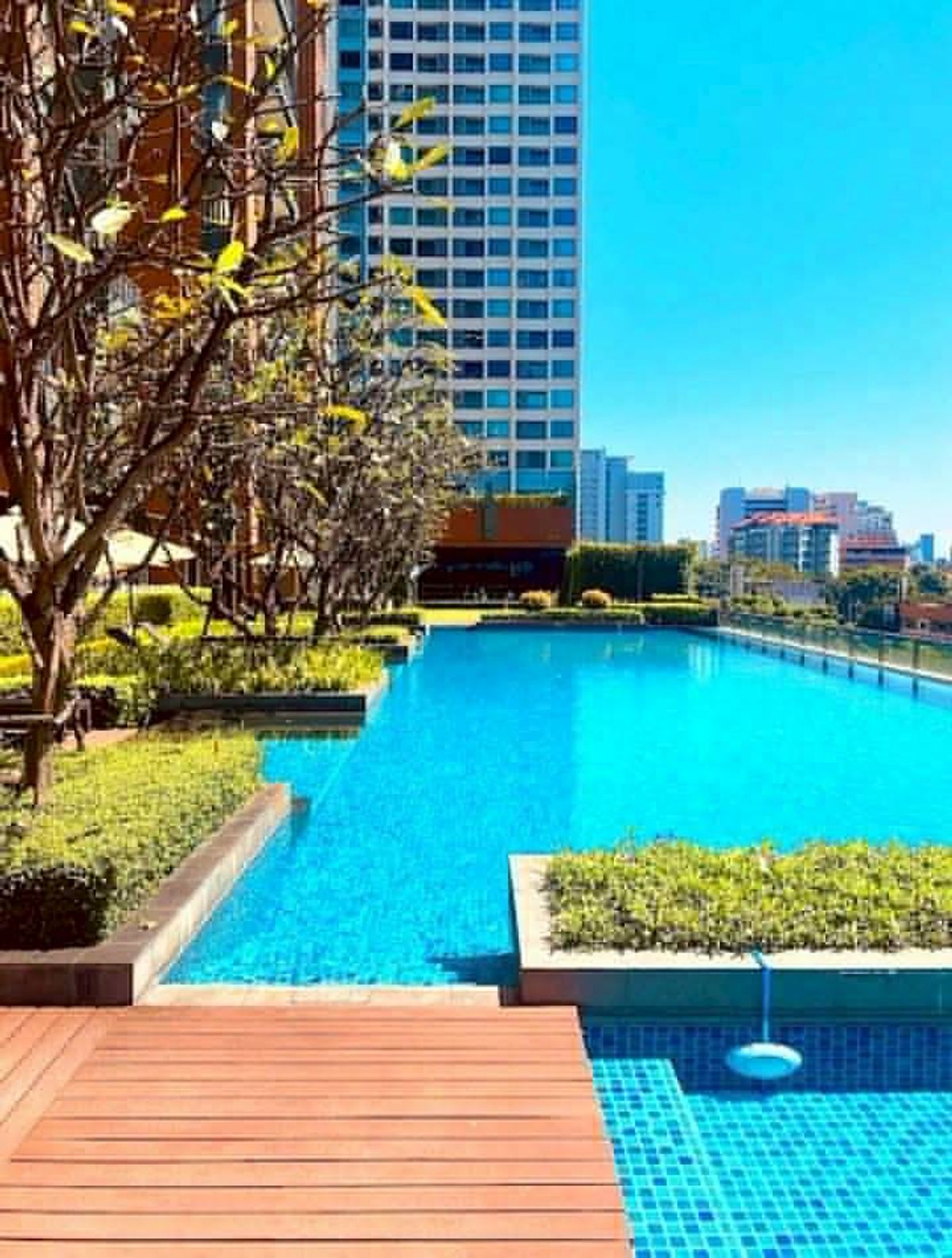 For SaleCondoRama9, Petchburi, RCA : Sell ​​Penthouse Duplex, Villa Asoke, Phetchaburi, new cut (Villa Asoke), 303.64 square meters, 4 bedrooms, 4 bathrooms, Phetchaburi Road, Makkasan Subdistrict, Ratchathewi District, Bangkok.