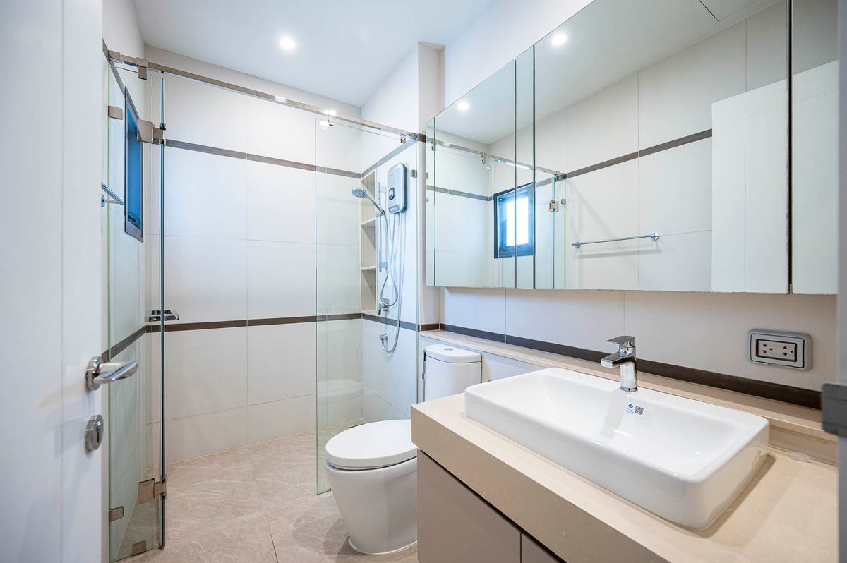 ให้เช่าบ้านพัฒนาการ ศรีนครินทร์ : บ้านเดี่ยวให้เช่า 📍 Narasiri Krungthep Kreetha 📍 5 ห้องนอน 6 ห้องน้ำ เฟอร์นิเจอร์ และ เครื่องใช้ไฟฟ้าครบ 