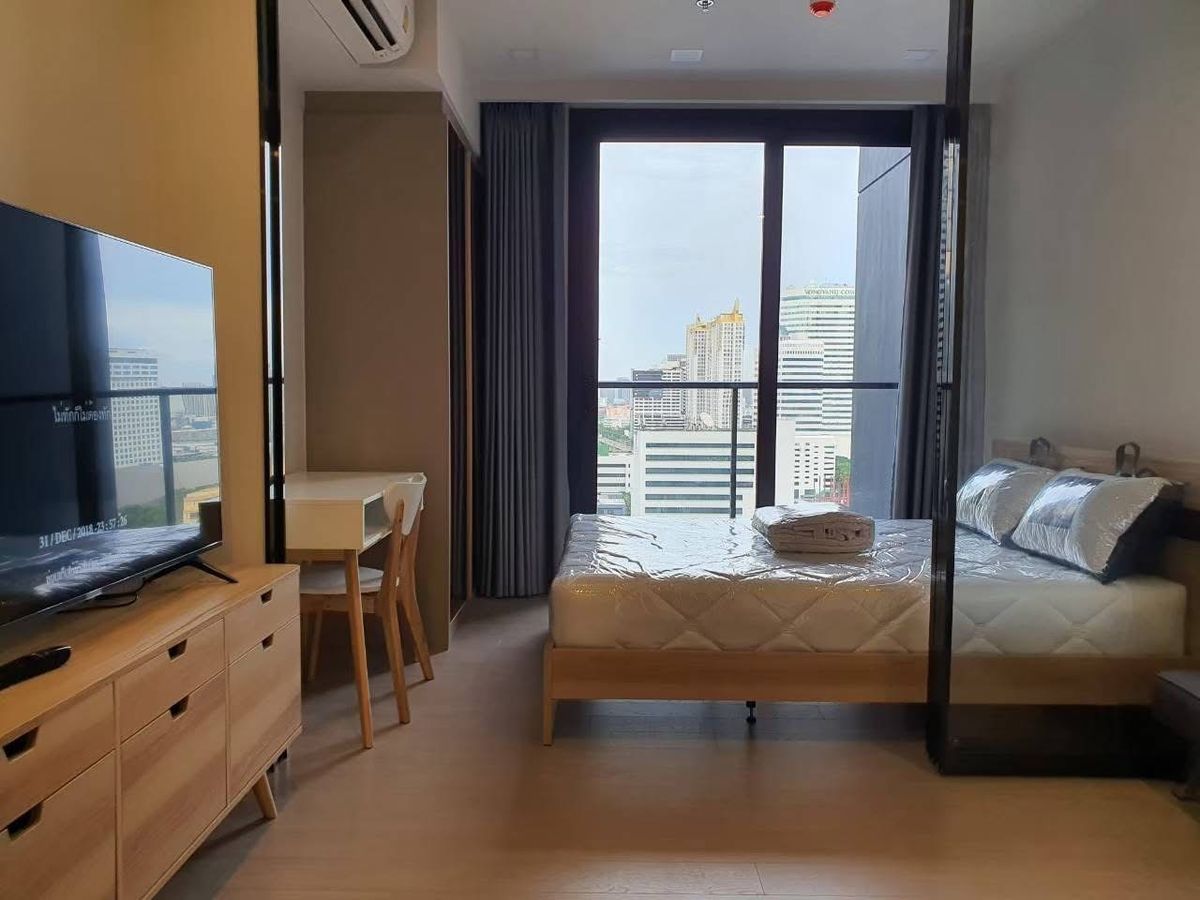 ให้เช่าคอนโดพระราม 9 เพชรบุรีตัดใหม่ RCA : ⚡️Hot Price⚡️One9five  28 Sqm studio 20,500 B /Mrt rama9 Best view🔥ห้องสวยแต่งจัดเต็ม💫สนใจติดต่อ พัตเตอร์ 0928895628 Line:plustor_ss
