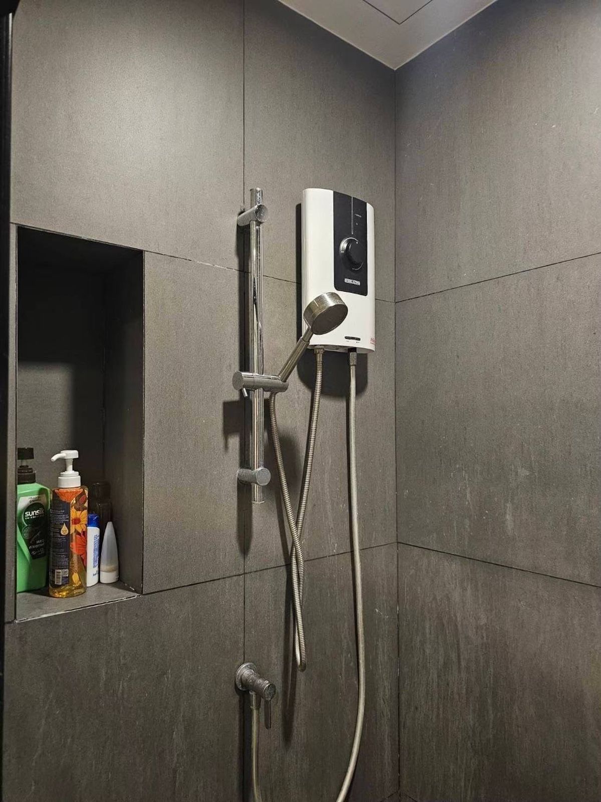 For SaleCondoLadprao, Central Ladprao : The best price! 💥 Of the dog, Metris Ladprao, Ladprao Condo, good location, near the mall and MRT. Convenient to travel. Pet Friendly! Interested contact 0876358339