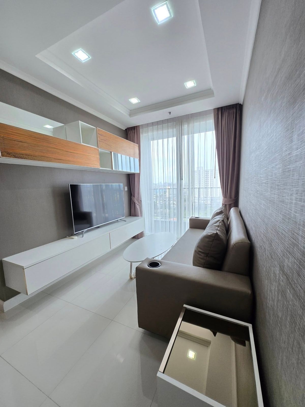 ให้เช่าคอนโดสมุทรปราการ สำโรง : ให้เช่า 📍 The Metropolis Samrong Interchange 📍เดินทางสะดวก ใกล้ BTS สำโรง เฟอร์นิเจอร์ และ เครื่องใช้ไฟฟ้าครบ 