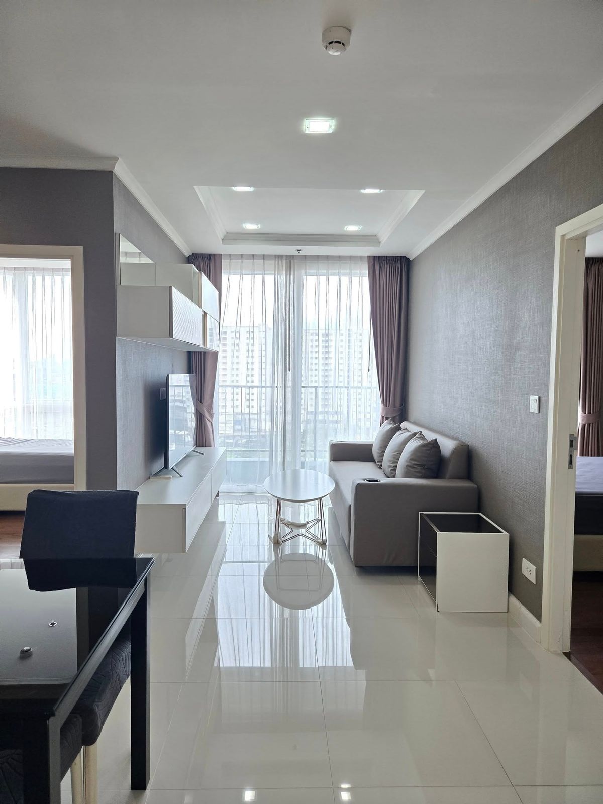 ให้เช่าคอนโดสมุทรปราการ สำโรง : ให้เช่า 📍 The Metropolis Samrong Interchange 📍เดินทางสะดวก ใกล้ BTS สำโรง เฟอร์นิเจอร์ และ เครื่องใช้ไฟฟ้าครบ 