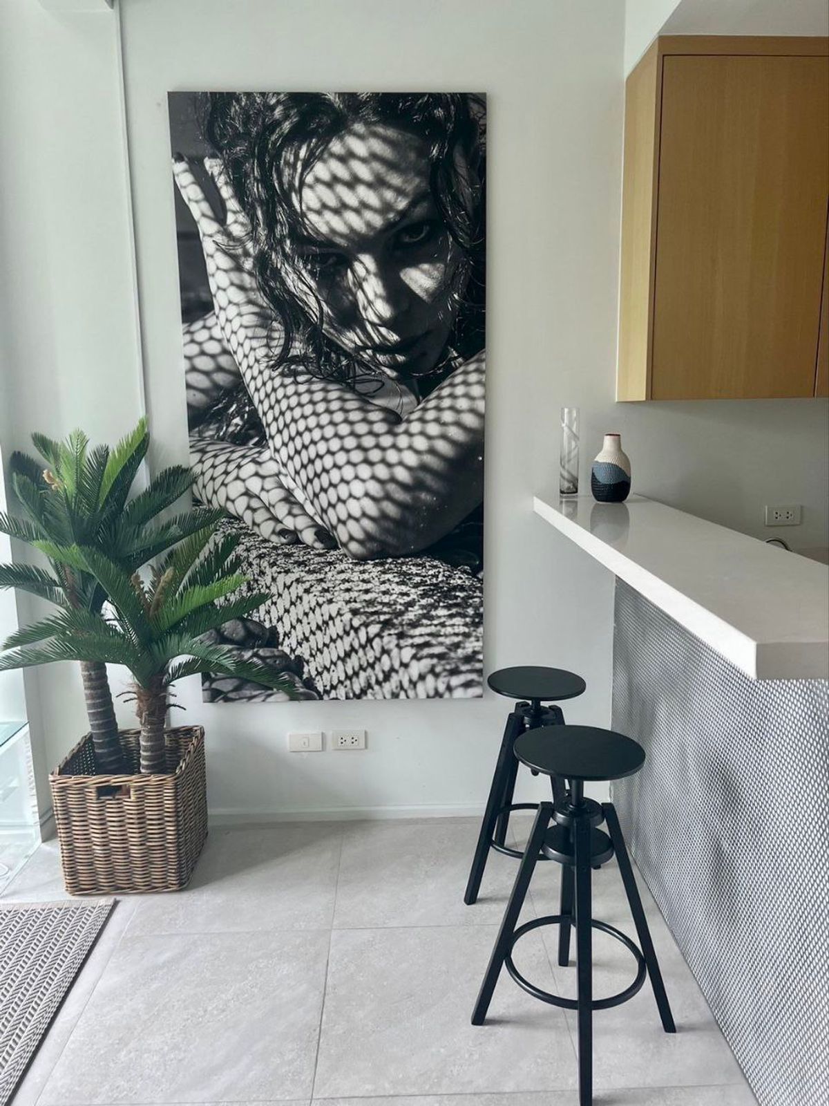 For RentCondoRatchathewi,Phayathai : Villa Rachatewi【𝐑𝐄𝐍𝐓】🔥Luxury design completes your living space, with light to please content creators.🔥  Contact Line ID: @hacondo