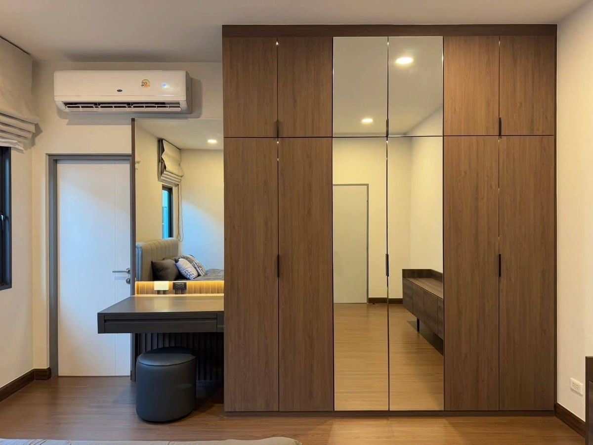 ให้เช่าบ้านบางนา แบริ่ง ลาซาล : บ้านเดี่ยวให้เช่า 📍 The City Bangna 📍4 ห้องนอน 6 ห้องน้ำ เฟอร์นิเจอร์ และ เครื่องใช้ไฟฟ้าครบ 