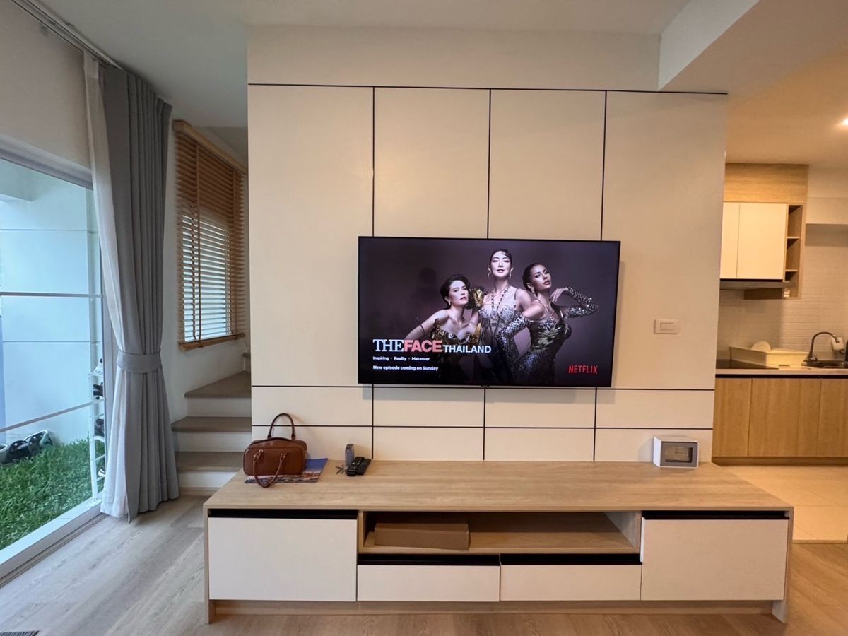 ขายทาวน์โฮมบางนา แบริ่ง ลาซาล : 🔥ForSale 🔥 Indy บางนา- รามคำแหง2 • ใกล้เมกะ บางนา ‼️ ตรงข้ามนานาชาติ Dulwich⚡️ราคาพิเศษ** Duplex  ✅ บ้านติดสวนและคลับเฮาส์ | สภาพดีมาก**