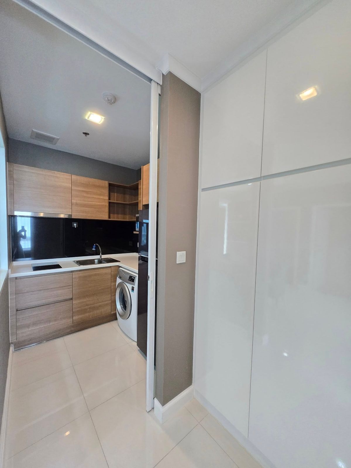 ให้เช่าคอนโดสมุทรปราการ สำโรง : ให้เช่า 📍 The Metropolis Samrong Interchange 📍เดินทางสะดวก ใกล้ BTS สำโรง เฟอร์นิเจอร์ และ เครื่องใช้ไฟฟ้าครบ 