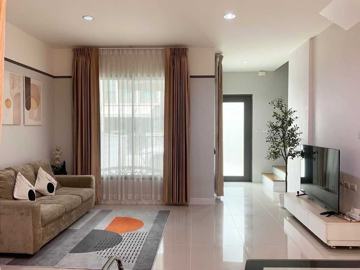 ให้เช่าทาวน์โฮมสมุทรปราการ สำโรง : TP180 Pleno Sukhumvit-Bangna  : พลีโน่ สุขุมวิท-บางนา 