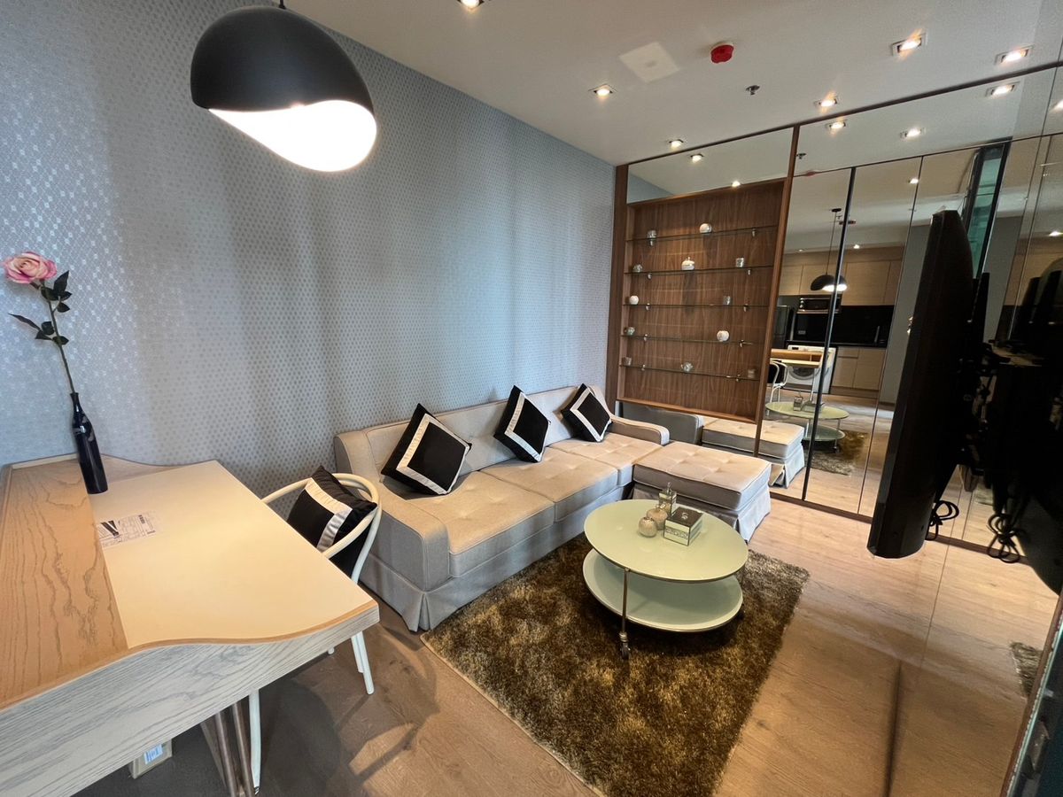 For SaleCondoSukhumvit, Asoke, Thonglor : Hotdeal 11 MB Allin Park 24 Combine Unit | 2 bedrooms, 2 bathrooms, shady garden views in the heart of Sukhumvit 087-808-3690 (FIFA)