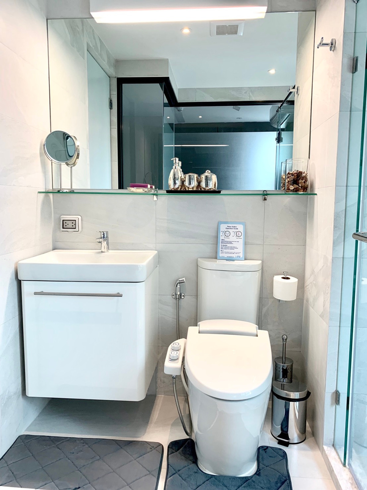 For RentCondoSukhumvit, Asoke, Thonglor : ✨ GT16139 | Condo Rhythm Ekkamai, convenient travel, near BTS, there is a shuttle, beautiful room, fully furnished!!