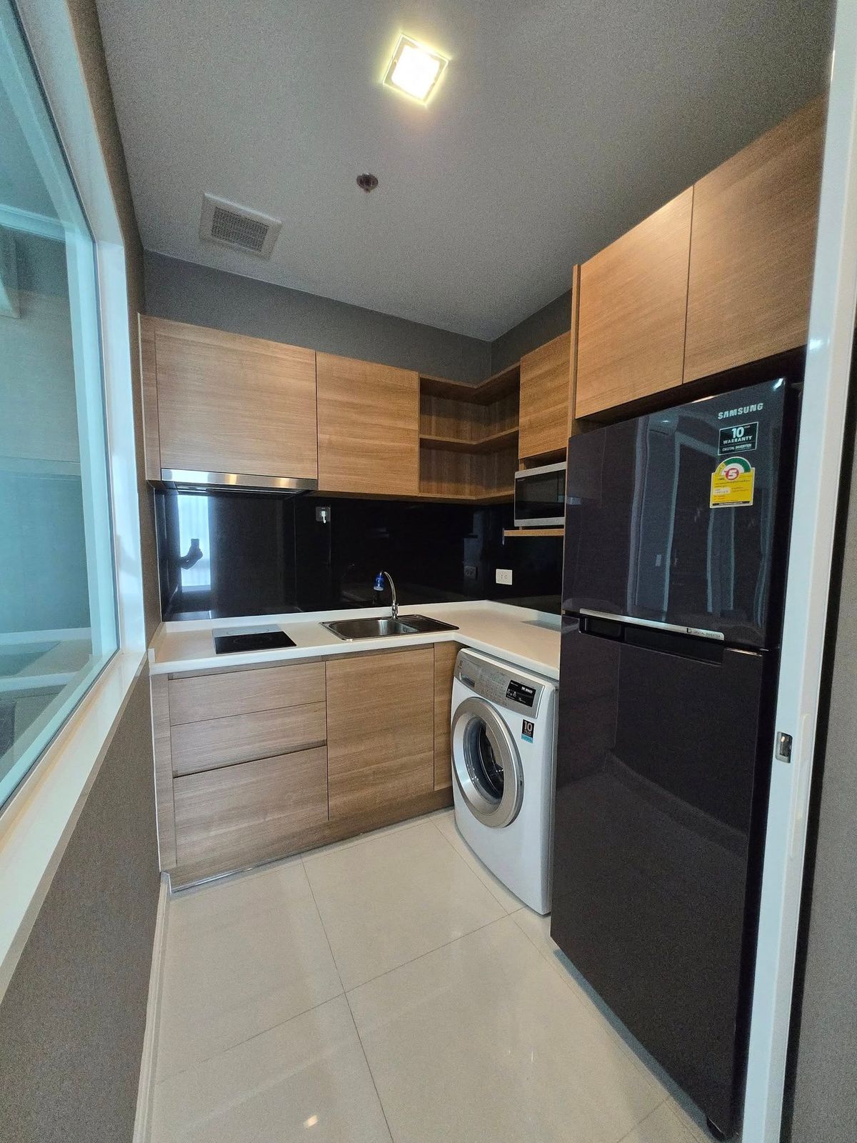 ให้เช่าคอนโดสมุทรปราการ สำโรง : ให้เช่า 📍 The Metropolis Samrong Interchange 📍เดินทางสะดวก ใกล้ BTS สำโรง เฟอร์นิเจอร์ และ เครื่องใช้ไฟฟ้าครบ 