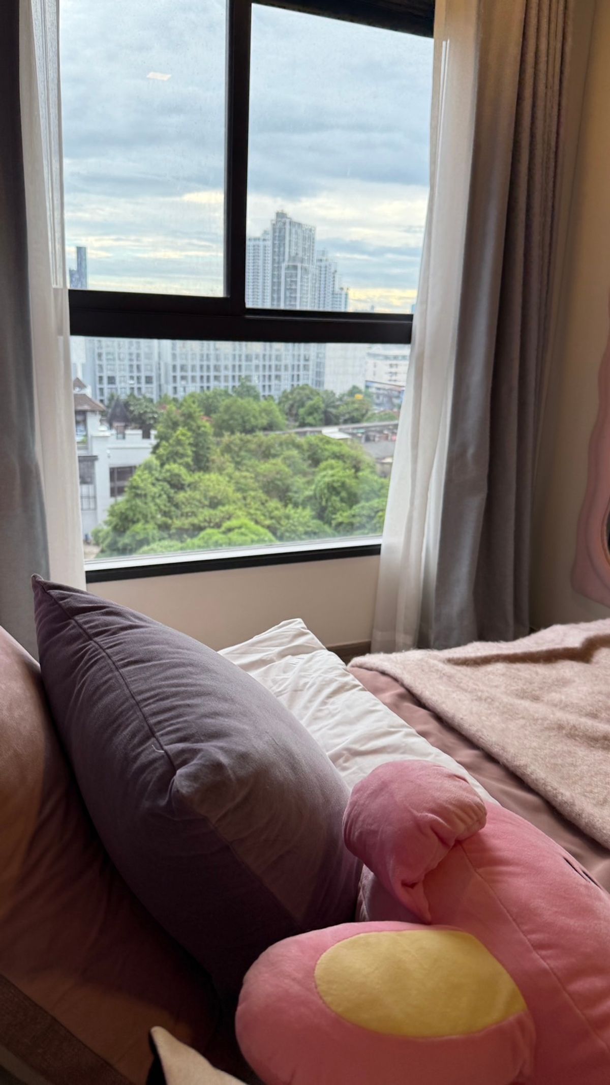 For RentCondoOnnut, Udomsuk : Nia by Sansiri Condo for rent, near BTS Phra Khanong, only 200 m.