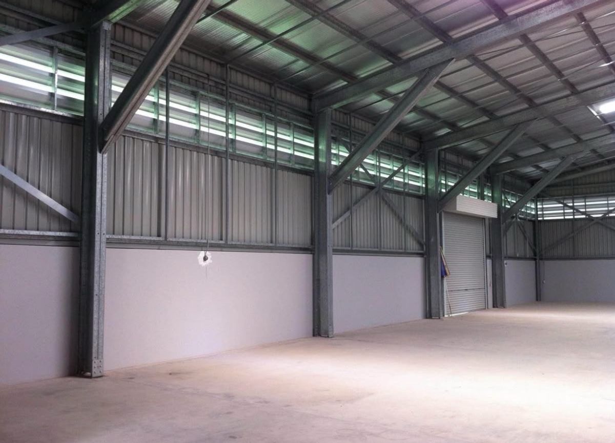 For RentWarehouseNawamin, Ramindra : Rent a warehouse area of ​​1 rai, Chatchoti area, good location, close to the expressway.