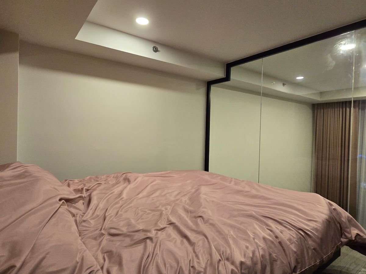 For SaleCondoSiam Paragon ,Chulalongkorn,Samyan : Park Origin Chula Samyan【𝐒𝐄𝐋𝐋 & 𝐑𝐄𝐍𝐓】🔥Warm, minimalist tones, complete with built-ins, perfect for both design and function.🔥  Contact Line ID: @hacondo