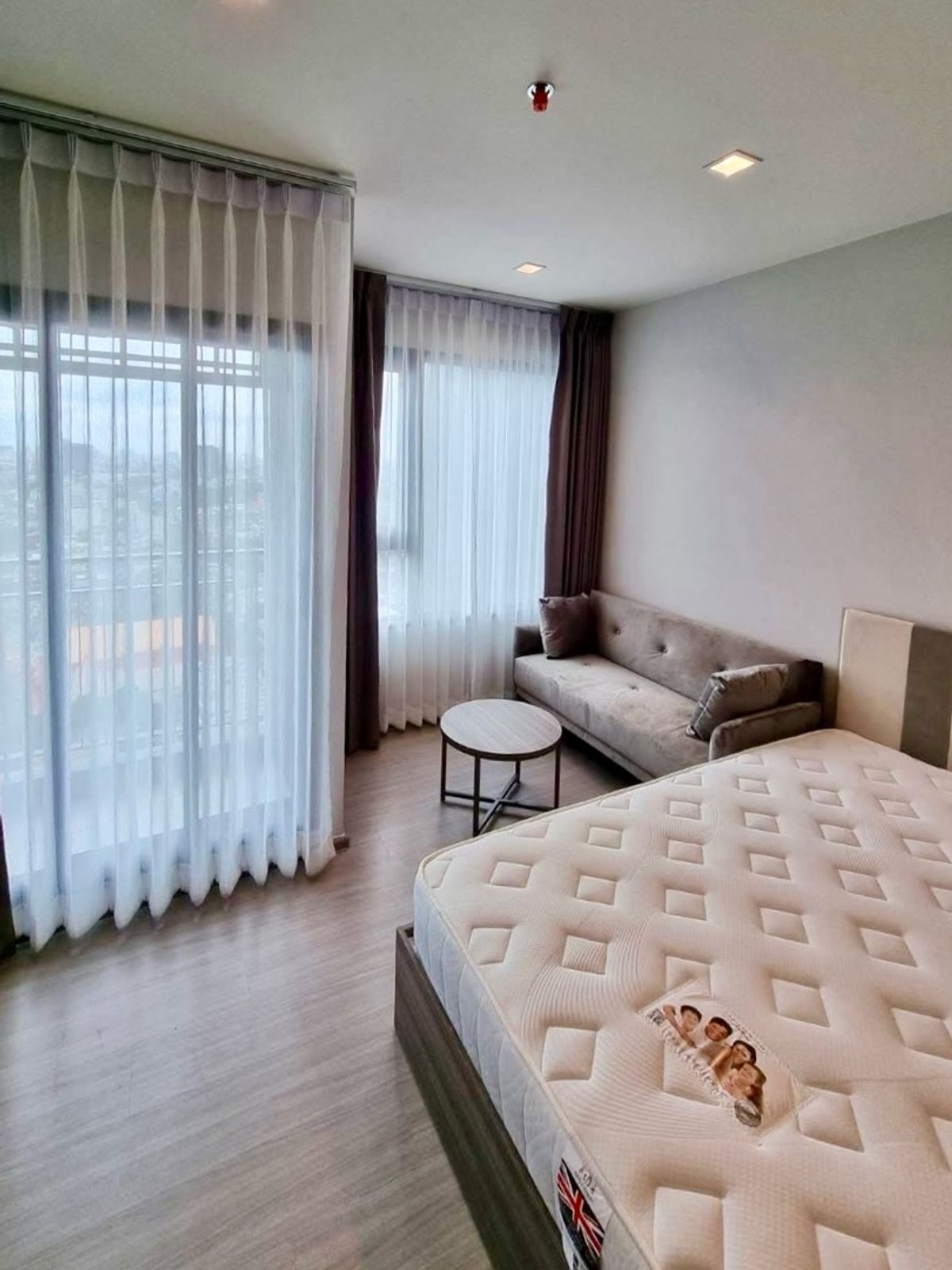 ให้เช่าคอนโดท่าพระ ตลาดพลู วุฒากาศ : ให้เช่า Life Sathorn Sierra (ไลฟ์ สาทร เซียร์รา) 1 bed 1 bath 