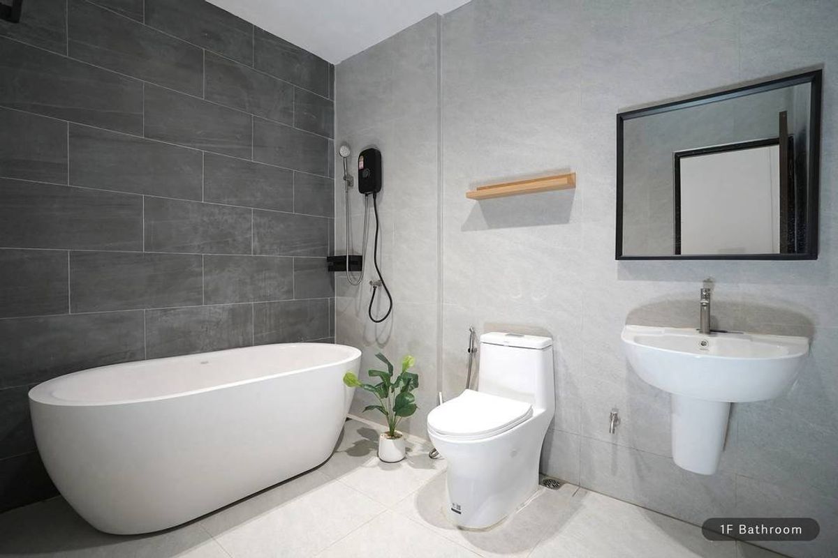 ให้เช่าทาวน์โฮมรัชดา ห้วยขวาง : ทาวน์เฮ้าส์ให้เช่า 📍 Baan Yu Charoen 29 📍 3 ห้องนอน 2 ห้องน้ำ เฟอร์นิเจอร์ และ เครื่องใช้ไฟฟ้าครบ 