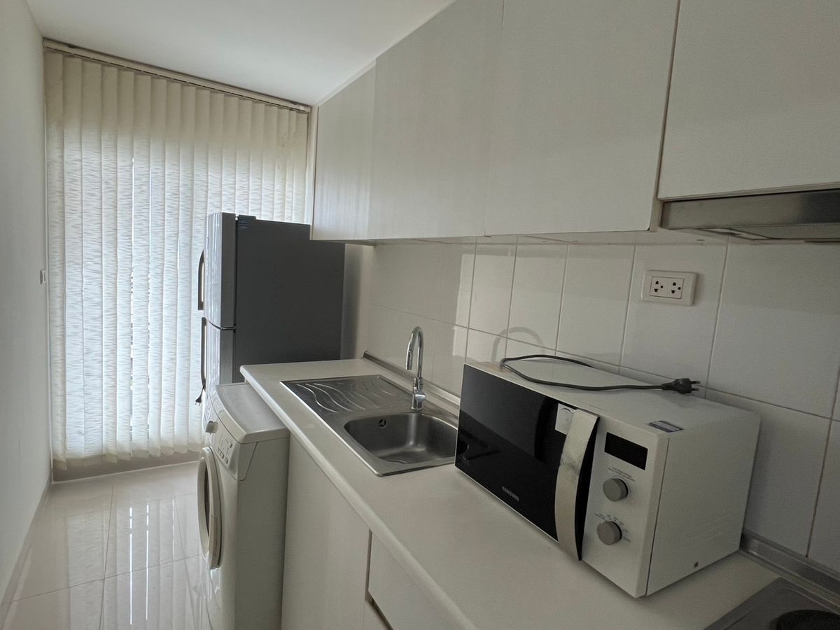 For RentCondoLadprao, Central Ladprao : 📣 Life @ladprao 18. MRT Lat Phrao / 40 sq.m., 1 bedroom, big room 📞 Line: @pukkhome (with @)