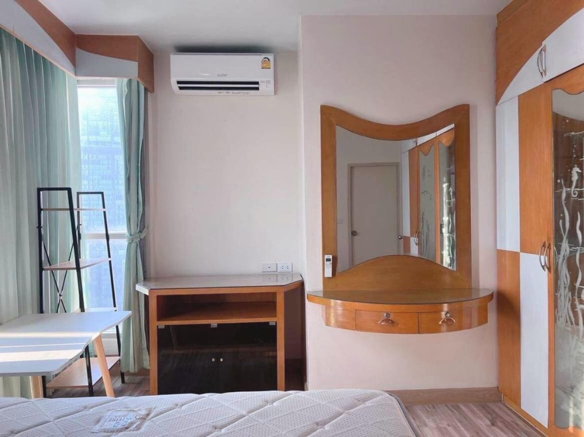 For SaleCondoRatchathewi,Phayathai : Pathumwan Resort【𝐒𝐄𝐋𝐋 & 𝐑𝐄𝐍𝐓】🔥Elegant, warm, minimalist style with full built-ins, all in one place🔥  Contact Line ID: @hacondo