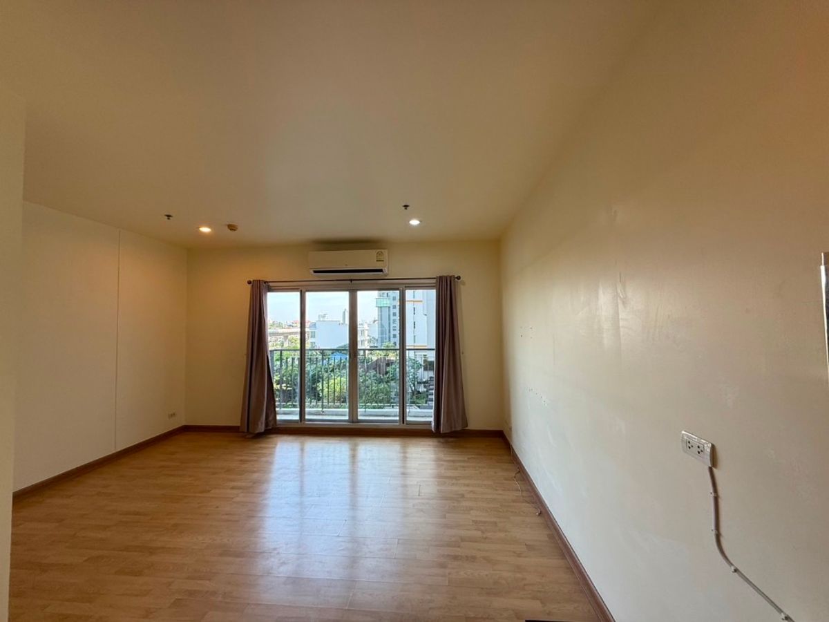 For SaleCondoThaphra, Talat Phlu, Wutthakat : The Parkland Taksin Thapra【𝐒𝐄𝐋𝐋 & 𝐑𝐄𝐍𝐓】🔥This room is decorated in a simple style, but every corner is filled with joy. A relaxing corner awaits you.🔥  Contact Line ID: @hacondo