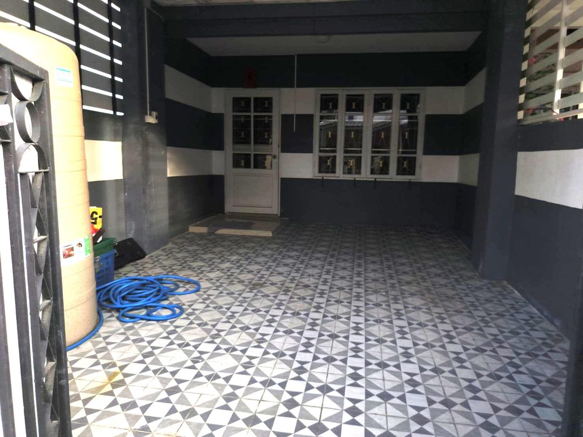 For SaleTownhomePathum Thani,Rangsit, Thammasat : Town House Diamond Ville 2, the cheapest selling corner