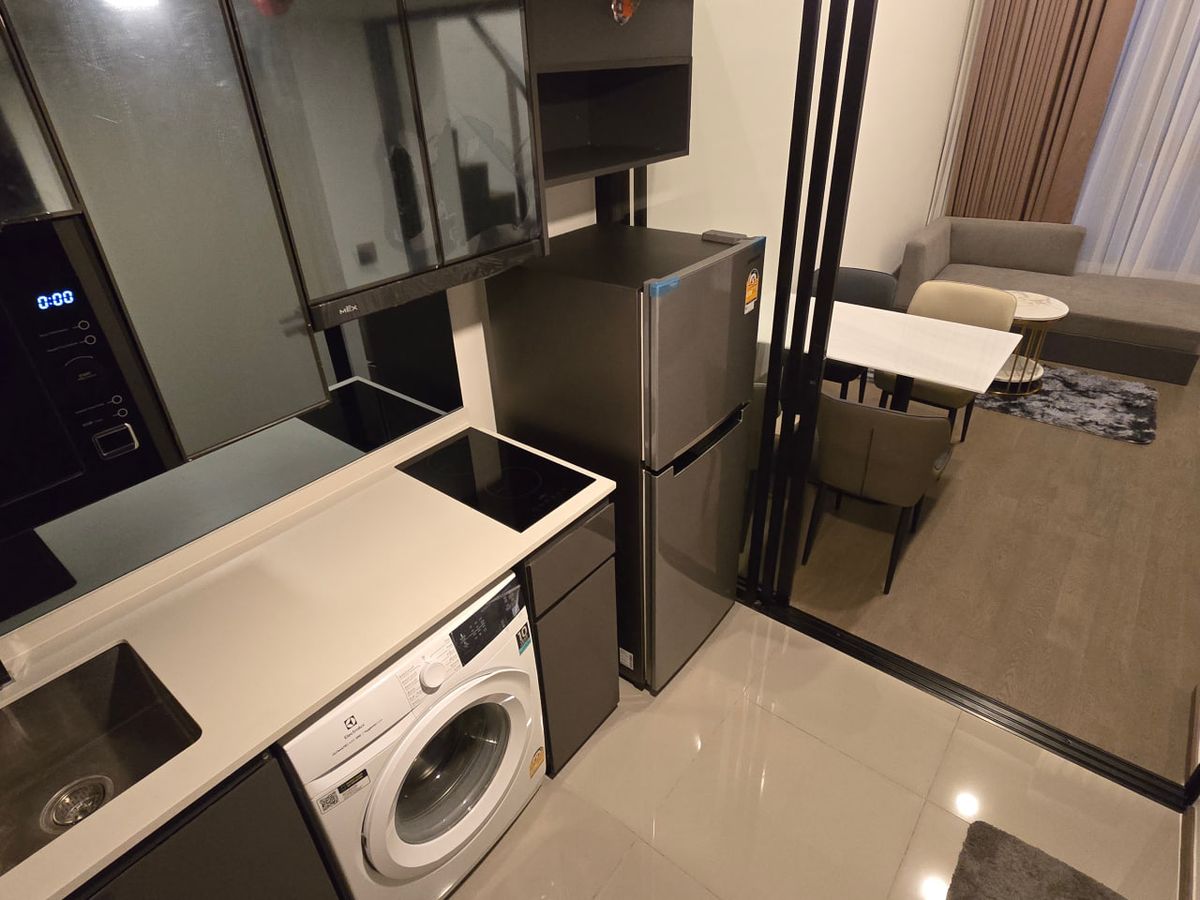 For SaleCondoSiam Paragon ,Chulalongkorn,Samyan : Park Origin Chula Samyan【𝐒𝐄𝐋𝐋 & 𝐑𝐄𝐍𝐓】🔥Warm, minimalist tones, complete with built-ins, perfect for both design and function.🔥  Contact Line ID: @hacondo