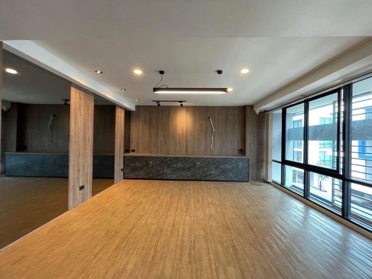 ให้เช่าโฮมออฟฟิศเกษตร นวมินทร์ ลาดปลาเค้า : ให้เช่า โฮมออฟฟิศ เกษตร-นวมินทร์ ใกล้ CDC ห้าง Crystal Park และ เลียบด่วนรามอินทรา เดินทางสะดวก