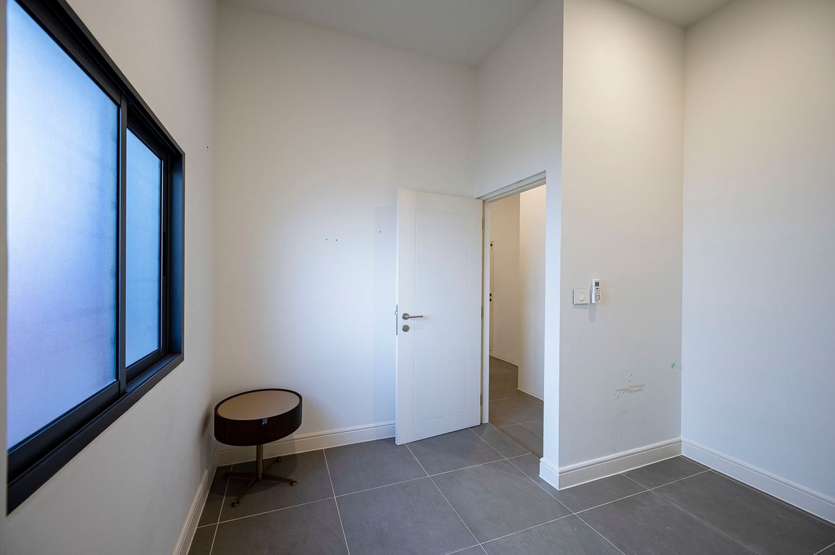 ให้เช่าบ้านพัฒนาการ ศรีนครินทร์ : บ้านเดี่ยวให้เช่า 📍 Narasiri Krungthep Kreetha 📍 5 ห้องนอน 6 ห้องน้ำ เฟอร์นิเจอร์ และ เครื่องใช้ไฟฟ้าครบ 