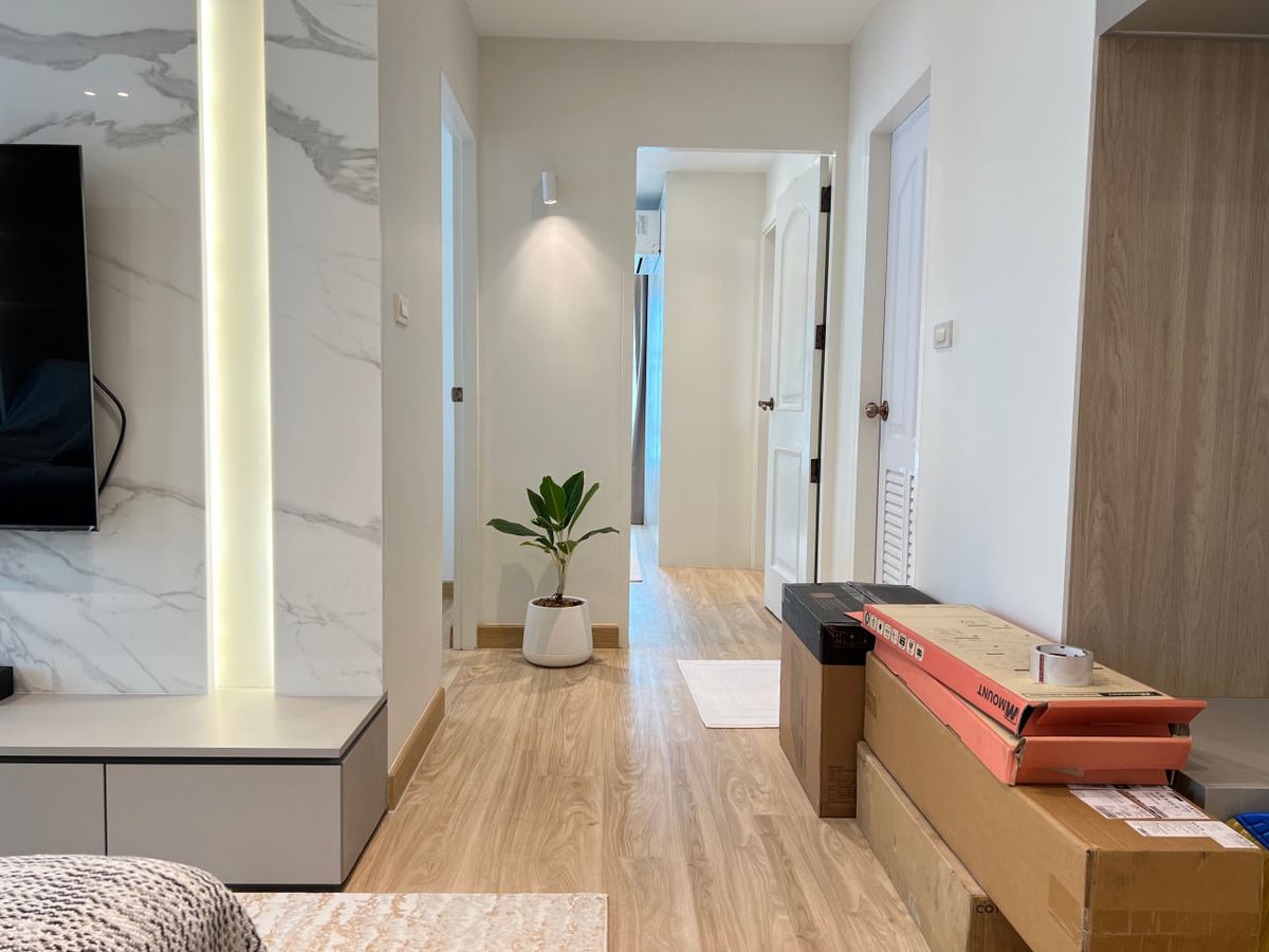 For SaleCondoSilom, Saladaeng, Bangrak : Surawong City Resort【𝐒𝐄𝐋𝐋 & 𝐑𝐄𝐍𝐓】🔥Beautiful, warm resort-style rooms with a natural feel but urban functionality🔥  Contact Line ID: @hacondo