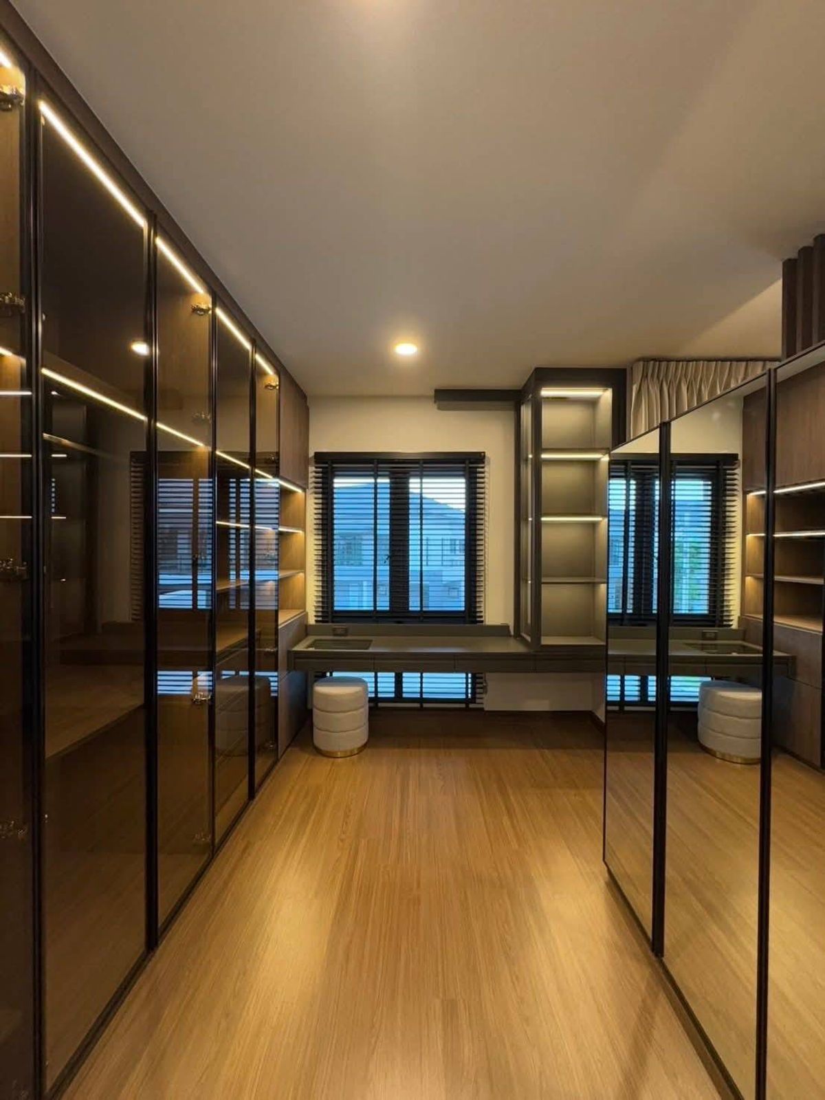 ให้เช่าบ้านบางนา แบริ่ง ลาซาล : บ้านเดี่ยวให้เช่า 📍 The City Bangna 📍4 ห้องนอน 6 ห้องน้ำ เฟอร์นิเจอร์ และ เครื่องใช้ไฟฟ้าครบ 