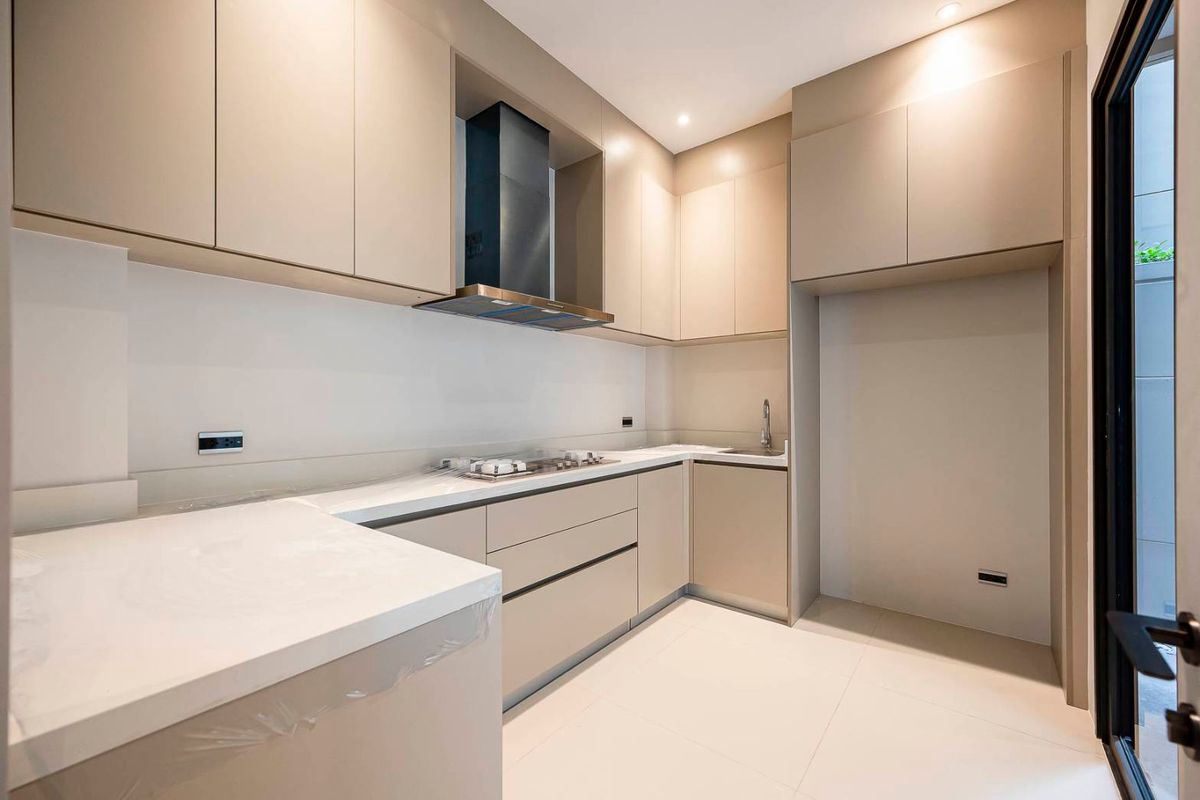 ให้เช่าบ้านพัฒนาการ ศรีนครินทร์ : บ้านเดี่ยวให้เช่า ✨ Bugaan Pattanakarn ✨ 4 ห้องนอน 5 ห้องน้ำ เฟอร์นิเจอร์ และ เครื่องใช้ไฟฟ้าครบ 