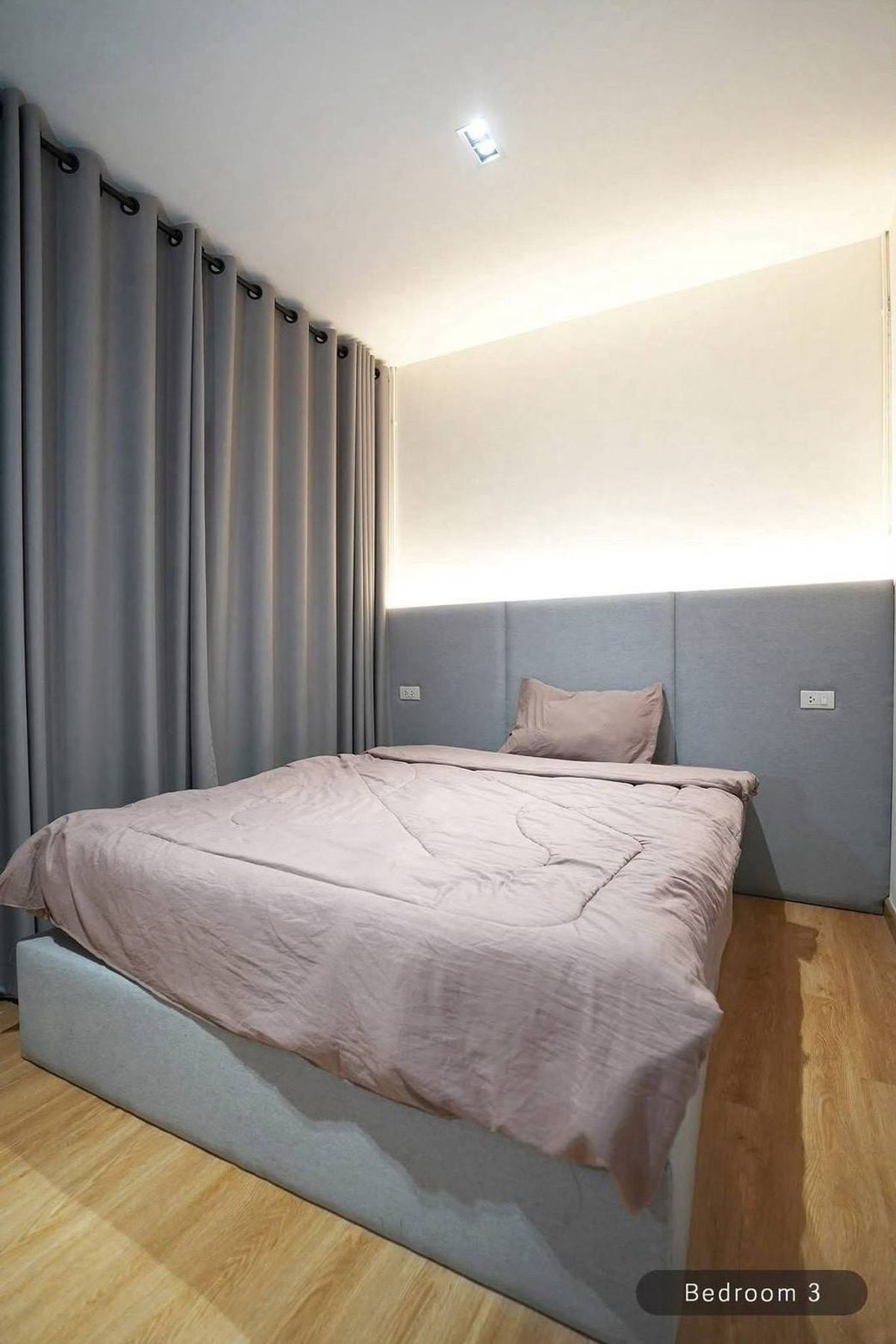 ให้เช่าทาวน์โฮมรัชดา ห้วยขวาง : ทาวน์เฮ้าส์ให้เช่า 📍 Baan Yu Charoen 29 📍 3 ห้องนอน 2 ห้องน้ำ เฟอร์นิเจอร์ และ เครื่องใช้ไฟฟ้าครบ 