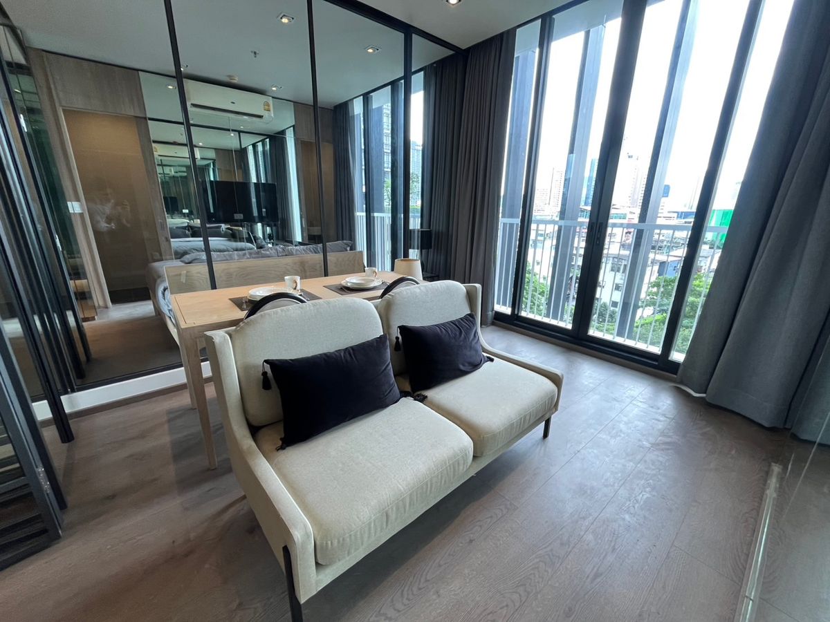For SaleCondoSukhumvit, Asoke, Thonglor : Hotdeal 11 MB Allin Park 24 Combine Unit | 2 bedrooms, 2 bathrooms, shady garden views in the heart of Sukhumvit 087-808-3690 (FIFA)