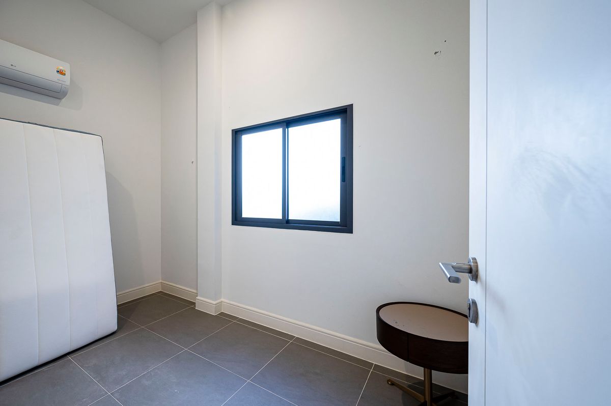 ให้เช่าบ้านพัฒนาการ ศรีนครินทร์ : บ้านเดี่ยวให้เช่า 📍 Narasiri Krungthep Kreetha 📍 5 ห้องนอน 6 ห้องน้ำ เฟอร์นิเจอร์ และ เครื่องใช้ไฟฟ้าครบ 