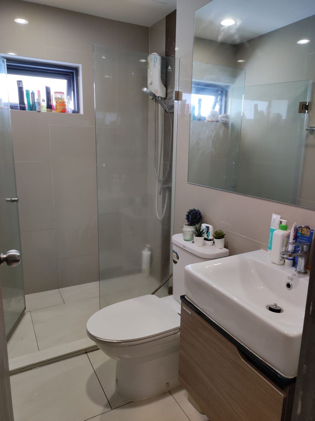 For SaleCondoThaphra, Talat Phlu, Wutthakat : Ideo Thaphra Interchange【𝐒𝐄𝐋𝐋 & 𝐑𝐄𝐍𝐓】🔥Fully furnished, fully functional, and with a bathroom with separate wet and dry zones, your daily life will be smooth and stylish.🔥  Contact Line ID: @hacondo