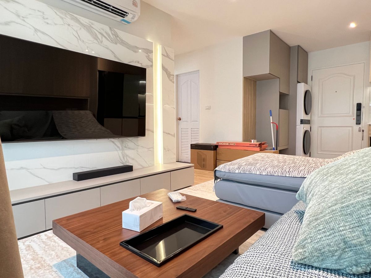 For SaleCondoSilom, Saladaeng, Bangrak : Surawong City Resort【𝐒𝐄𝐋𝐋 & 𝐑𝐄𝐍𝐓】🔥Beautiful, warm resort-style rooms with a natural feel but urban functionality🔥  Contact Line ID: @hacondo